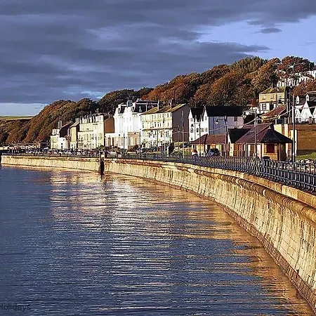 Seaspray - Part Of The The Bay Village With Pool, Gym And Direct Access, Pub, Restaurant, Tennis And Meadows Walks