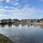 Seaspray - Part Of The The Bay Village With Pool, Gym And Direct Access, Pub, Restaurant, Tennis And Meadows Walks