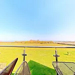 Seaspray - Part Of The The Bay Village With Pool, Gym And Direct Access, Pub, Restaurant, Tennis And Meadows Walks Filey