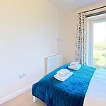 Seaspray - Part Of The The Bay Village With Pool, Gym And Direct Access, Pub, Restaurant, Tennis And Meadows Walks