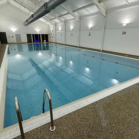 Casa de Férias Seaspray - Part Of The The Bay Village With Pool, Gym And Direct Access, Pub, Restaurant, Tennis And Meadows Walks Filey