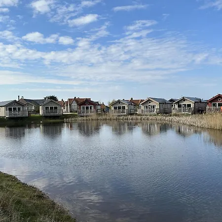 Seaspray - Part Of The The Bay Village With Pool, Gym And Direct Access, Pub, Restaurant, Tennis And Meadows Walks